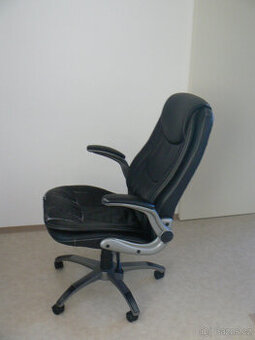 Prodám 2 ks pojízdné kancelářské křesla