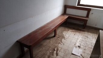 Dřevěná rohová lavice + stůl