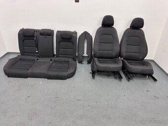 Audi A4 B8 combi sedadla