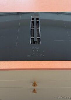 Indukční varná deska s odsáváním 80 cm siemens ED811BS16E