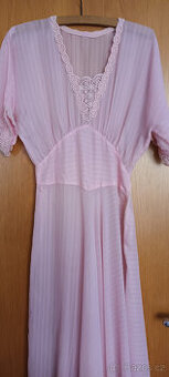 Dlouhé šaty - retro