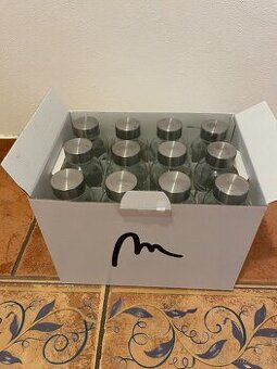 Skleněné láhve od Magu