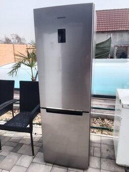 Ĺednice s mrazakem Samsung No Frost