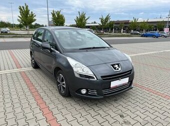 Peugeot 5008 1.6 HDi 80kw automat 7 míst panorama