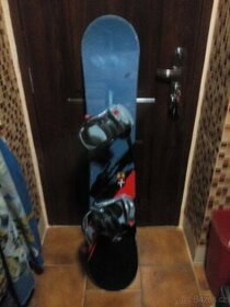 Prodám úplně nový snowboard CRAZY CREEK 125cm dlouhý.