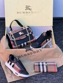 Burberry set ✨