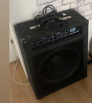 baskytarove kombo vanhorn