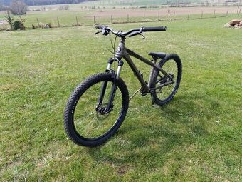 Kellys Whip 10 Uražená přehazovačka