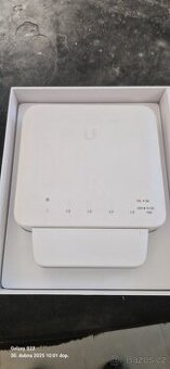 Ubiquiti switch-flex 5 port - 1