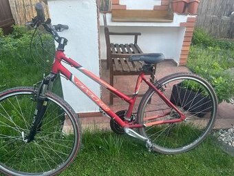 Prodám kvalitní trekové (krosové) kolo značky Apache