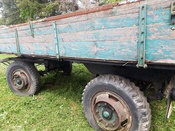 Vlek za traktor (rumunský)