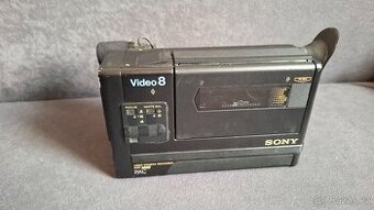 Videokamera Sony CCD-M8E