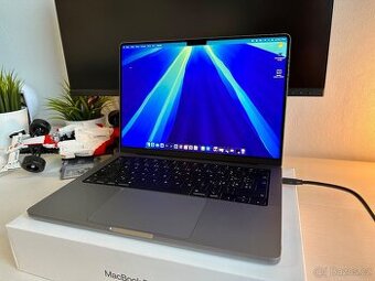 Apple MacBook Pro 14" M1, 16GB RAM, 512GB SSD, záruka