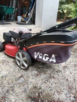 Benzínová sekačka VEGA