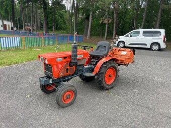 Malotraktor KUBOTA tříválec, nové pneu, příslušenství