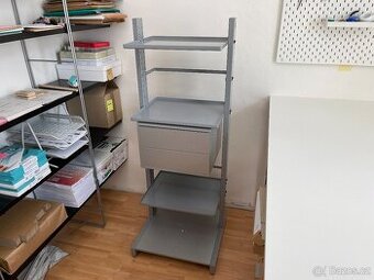 Ikea kovový policový systém