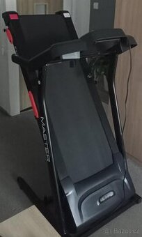 Běžecký pás Master F11