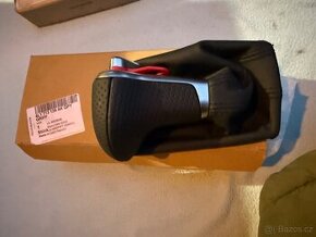 Nova radici paka audi Q7 4L.    4L1 715 139 AK