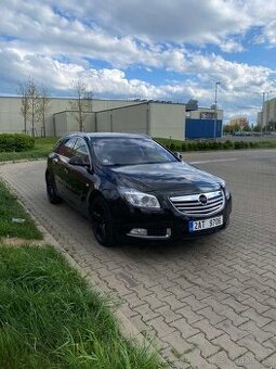 Opel insignia 2.0 tdi 2012r