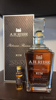 A.H. Riise Platinum Reserve + originální miniatura