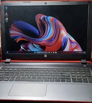 HP Pavilion 15 - RED