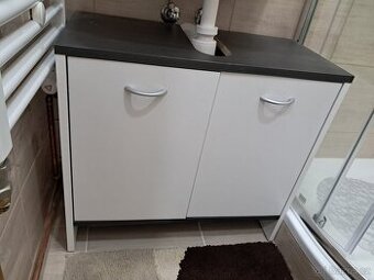 Skřiňka pod umyvadlo