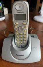 přenosný telefon- PANASONIC