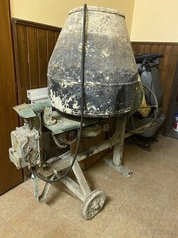 Míchačka na beton, míchačka na cement