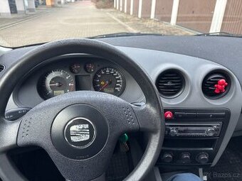 Seat Cordoba, 1,4 benzin, r.v. 2004, 174.567km.