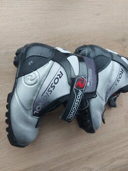 Běžkařské boty velikost 34 ROSSIGNOL