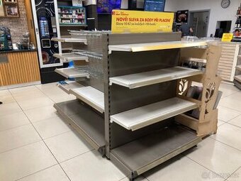 Regály + drobný nábytek z rekonstrukce čerpací stanice - 1