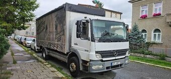 Nákladní automobil