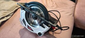 Hecht 1620 kotoučová pila s laserem