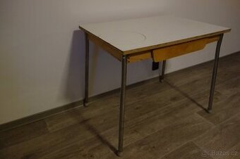 RETRO VINTAGE STŮL ČSSR  70 léta UMAKART CHROM BUK