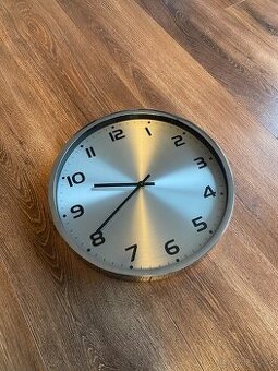 Nástěnné hodiny pochromované