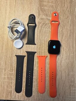 Prodám Apple Watch 5 44mm
