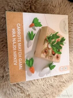 Dřevěná vkládačka - hra Mrkvičky