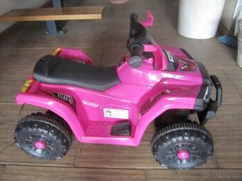 Elektrická čtyřkolka