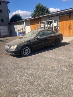Prodám díly z Mercedes-Benz CLK W209 270 CDI+Cabrio