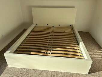 Rám postele IKEA MALM 160x200cm + 4 šuplíky.