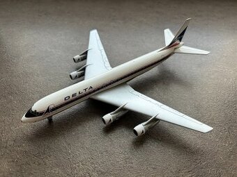 Model letadla Herpa / 1:200 / DC8 / Delta / Yesterday Serie