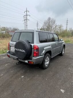 Nissan Patrol y61 GR Wagon