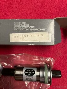 Shimano středová osa