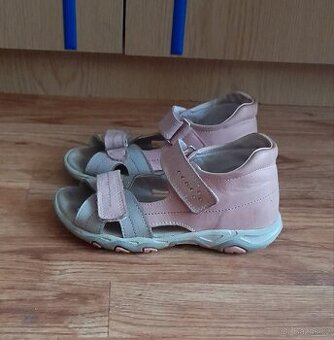 Dívčí celokožené sandále Sante v.32