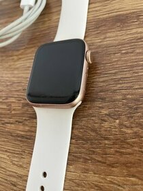 Apple  Watch SE 2022