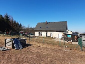 Prodej zemědělské usedlosti.