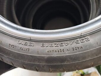 235/45R18 98Y Dunlop Sport Maxx RT2