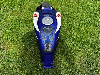 Nádrž Honda cbr125r vstřikovací verze