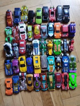Hot Wheels auto motorka