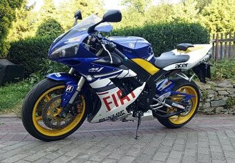 Yamaha yzf 1000 R1
